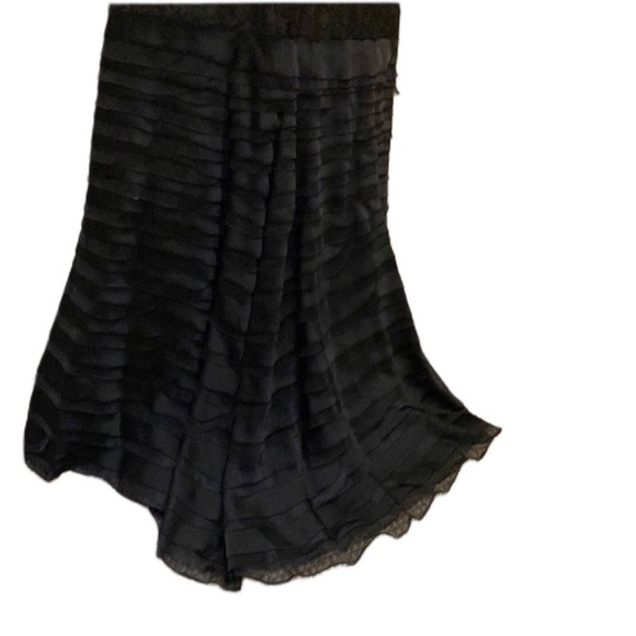 AUTHENTIC CAROLINA HERRERA Dress/Skirt size 8 Silk Ruffled - Picture 8 of 15